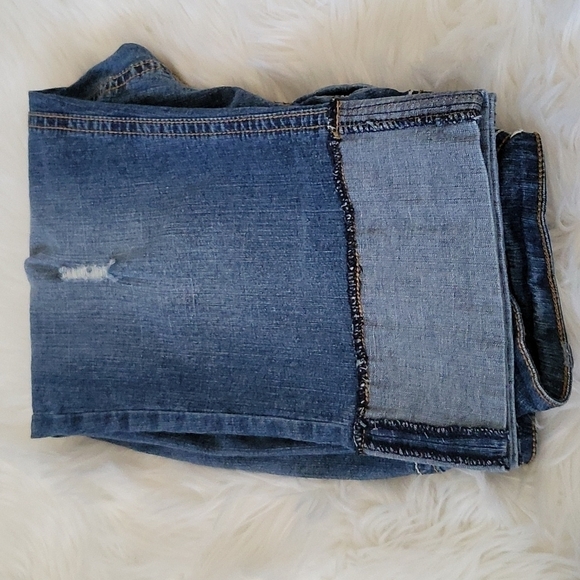 Cato medium wash factory distressed wide faux cuff denim capris - Picture 4 of 15